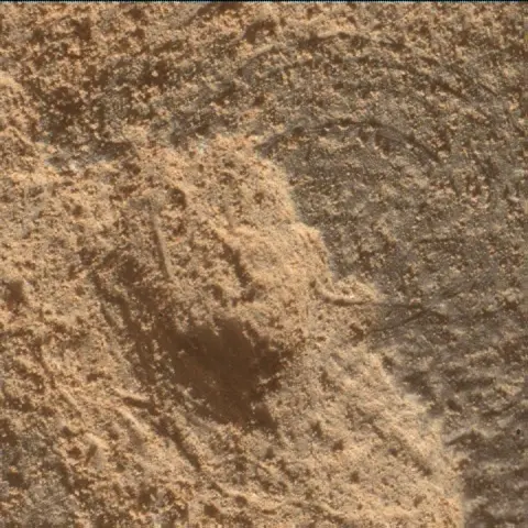 Sol 4393: Mars Hand Lens Imager (MAHLI)