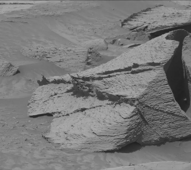 Sol 4398: Mast Camera (Mastcam)