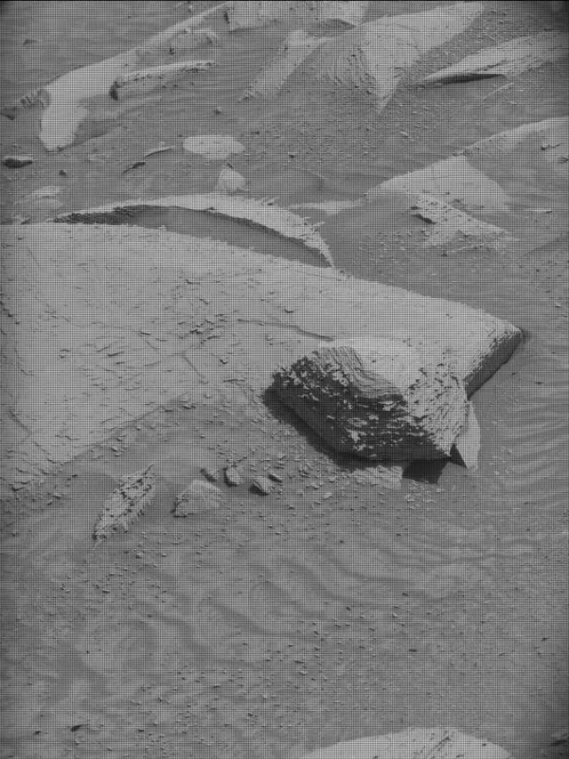 Sol 4400: Mast Camera (Mastcam)