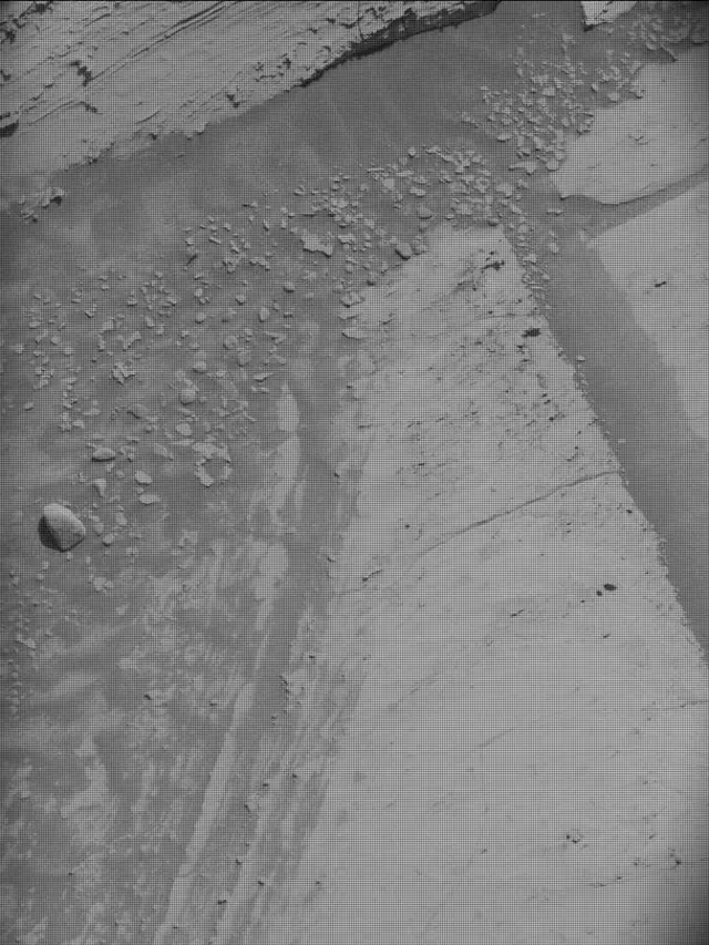 Sol 4400: Mast Camera (Mastcam)