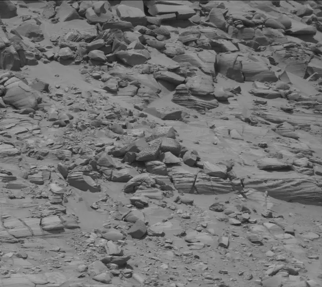 Sol 4413: Mast Camera (Mastcam)