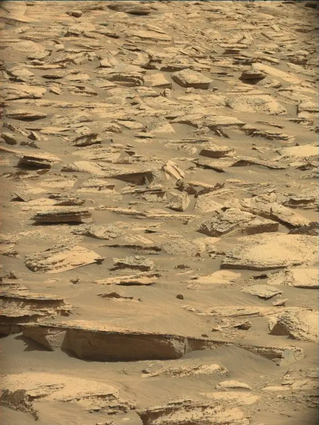 Sol 4417: Mast Camera (Mastcam)