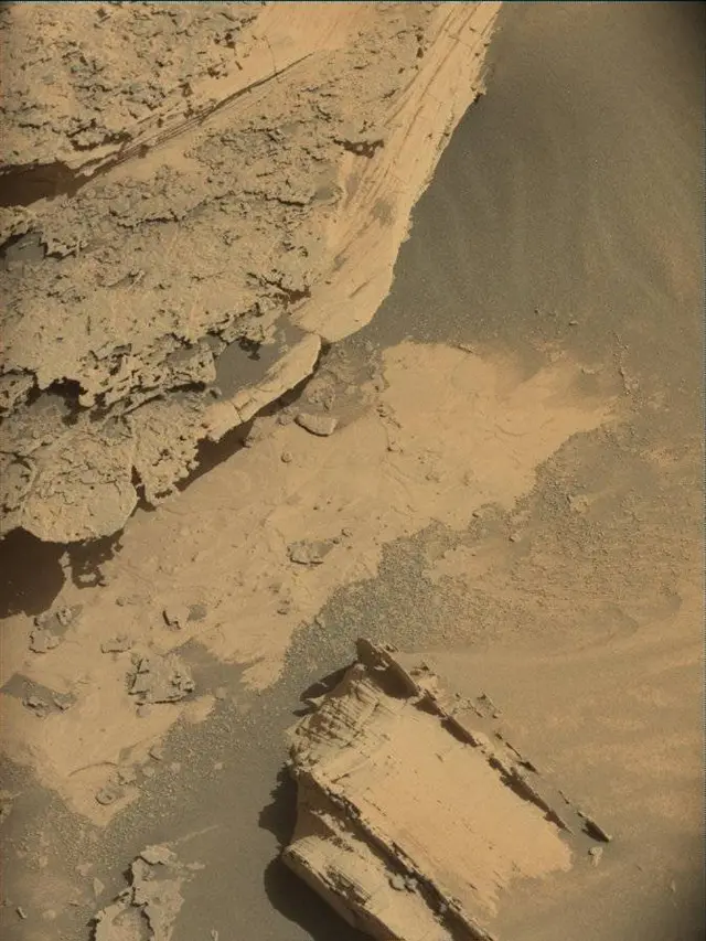 Sol 4417: Mast Camera (Mastcam)