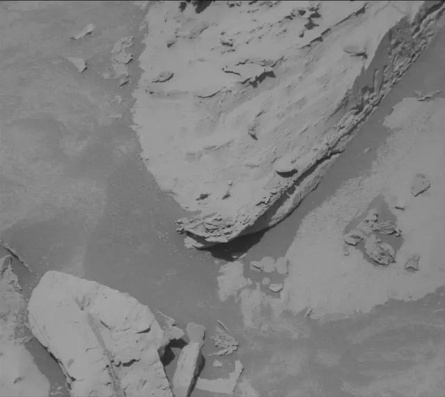 Sol 4417: Mast Camera (Mastcam)