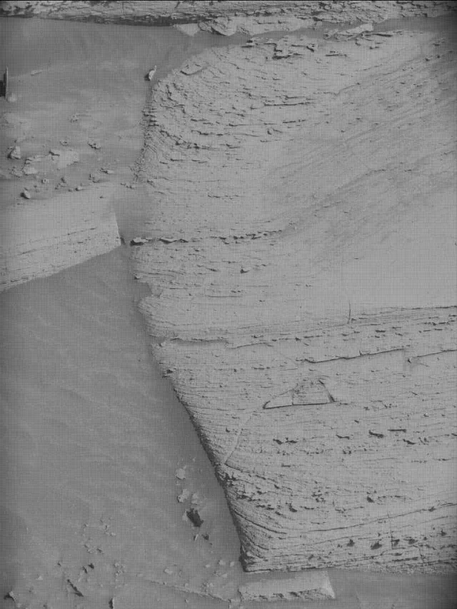 Sol 4425: Mast Camera (Mastcam)