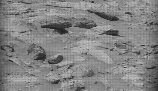 Sol 4427: Mast Camera (Mastcam)
