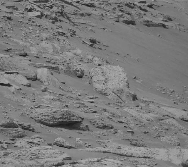 Sol 4427: Mast Camera (Mastcam)