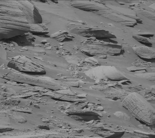 Sol 4427: Mast Camera (Mastcam)
