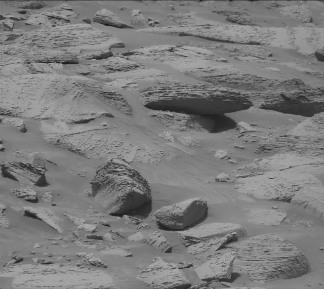 Sol 4427: Mast Camera (Mastcam)