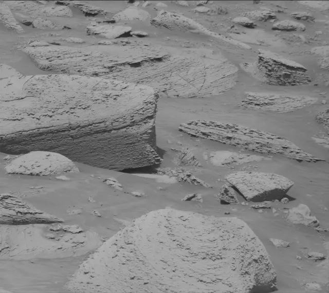 Sol 4427: Mast Camera (Mastcam)