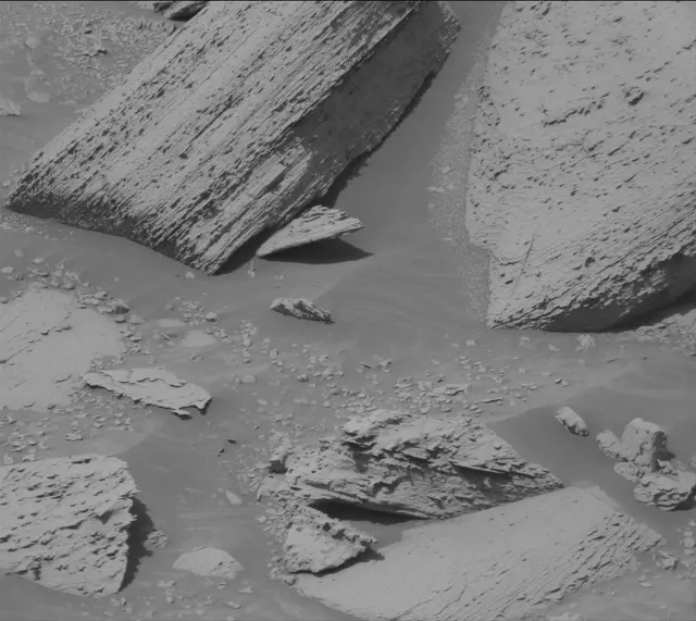 Sol 4428: Mast Camera (Mastcam)
