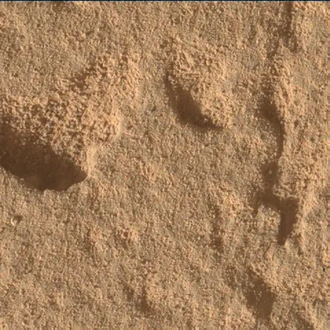 Sol 4428: Mars Hand Lens Imager (MAHLI)