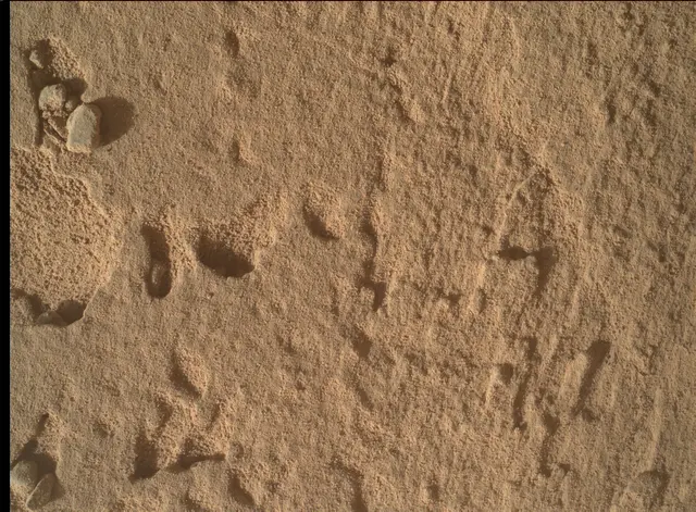 Sol 4428: Mars Hand Lens Imager (MAHLI)