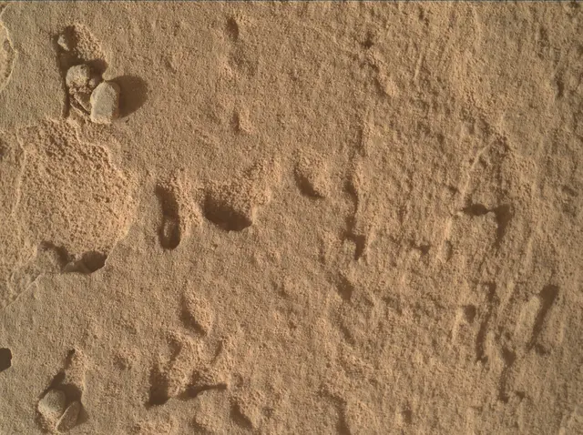 Sol 4428: Mars Hand Lens Imager (MAHLI)