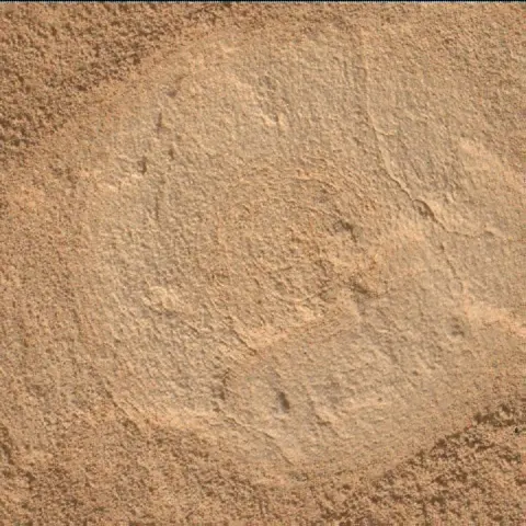 Sol 4428: Mars Hand Lens Imager (MAHLI)