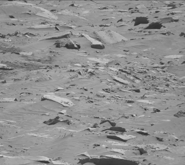 Sol 4429: Mast Camera (Mastcam)