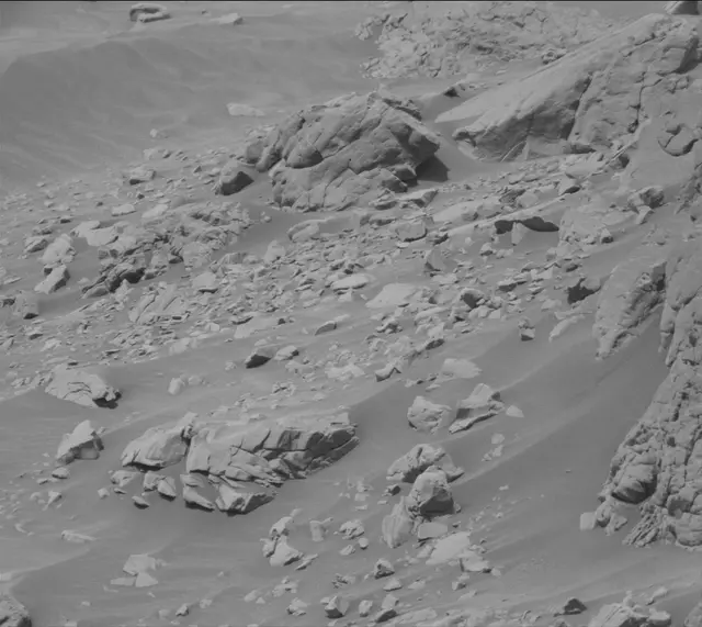 Sol 4431: Mast Camera (Mastcam)