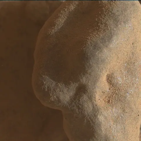 Sol 4434: Mars Hand Lens Imager (MAHLI)