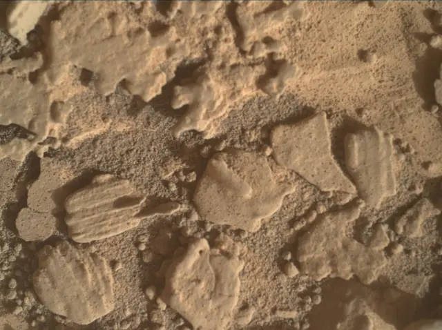 Sol 4434: Mars Hand Lens Imager (MAHLI)