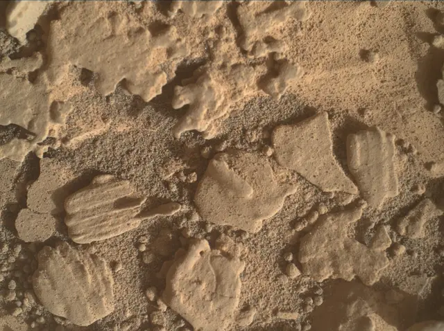 Sol 4434: Mars Hand Lens Imager (MAHLI)