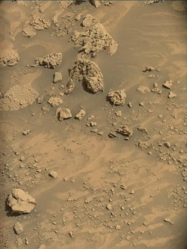 Sol 4435: Mast Camera (Mastcam)