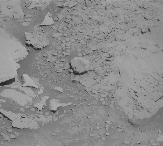 Sol 4435: Mast Camera (Mastcam)