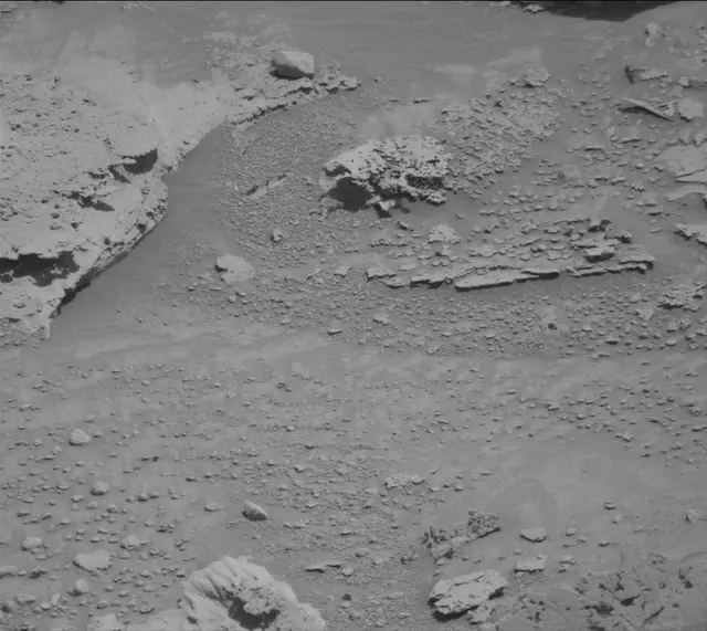 Sol 4437: Mast Camera (Mastcam)
