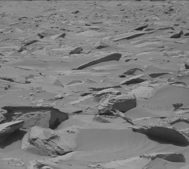 Sol 4437: Mast Camera (Mastcam)