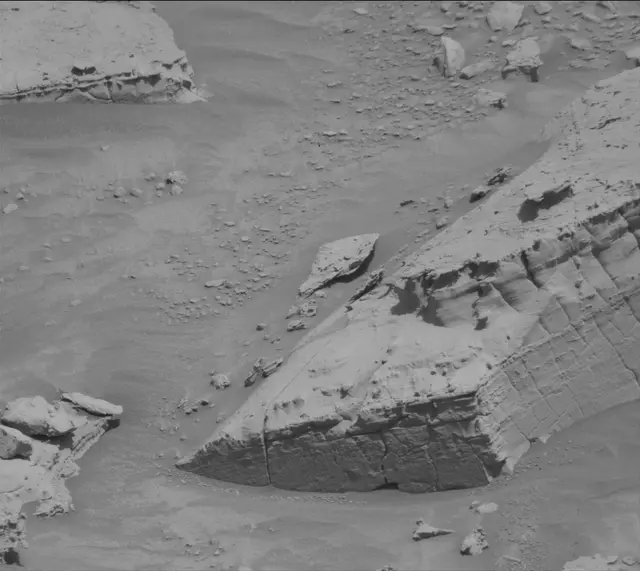 Sol 4439: Mast Camera (Mastcam)