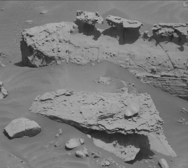 Sol 4439: Mast Camera (Mastcam)