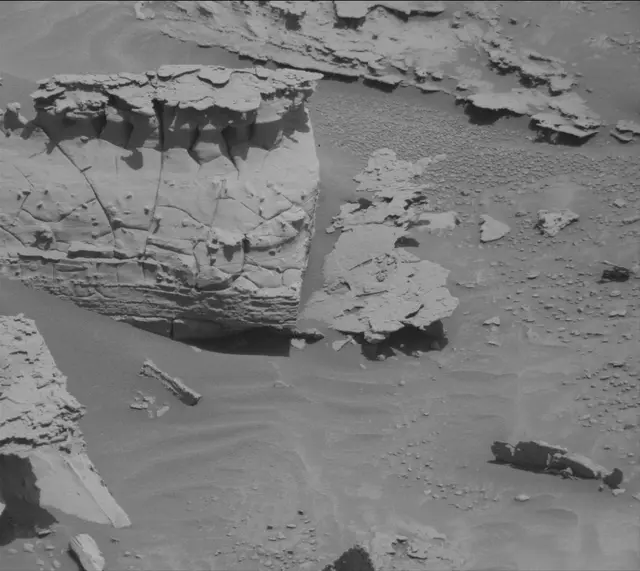 Sol 4439: Mast Camera (Mastcam)