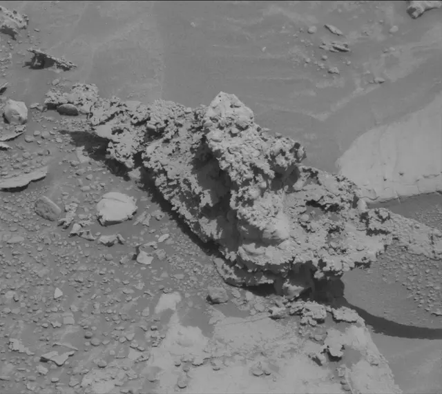 Sol 4439: Mast Camera (Mastcam)