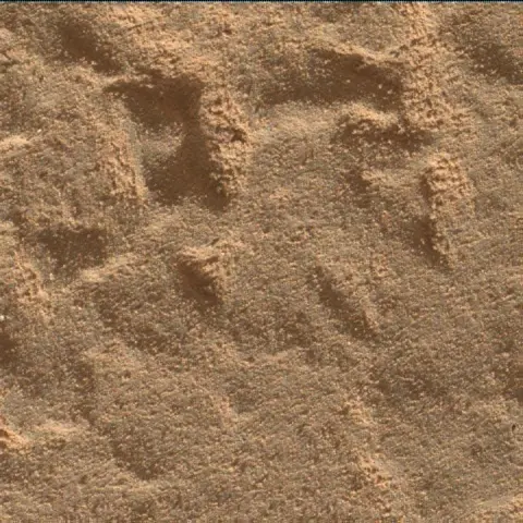 Sol 4441: Mars Hand Lens Imager (MAHLI)