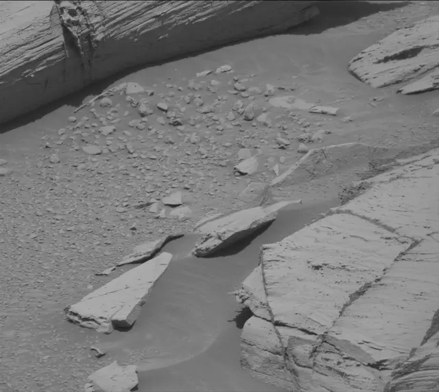 Sol 4443: Mast Camera (Mastcam)
