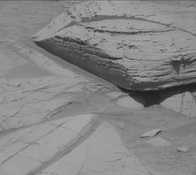 Sol 4443: Mast Camera (Mastcam)