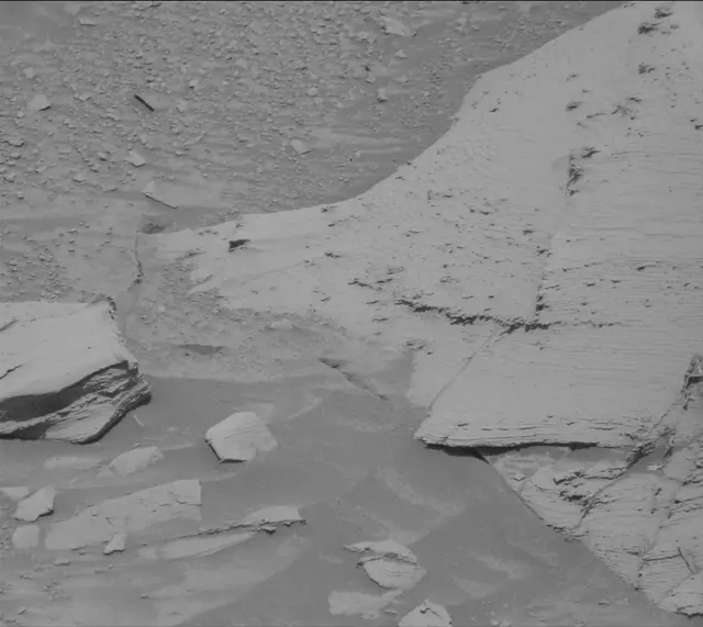 Sol 4443: Mast Camera (Mastcam)