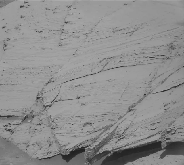 Sol 4443: Mast Camera (Mastcam)