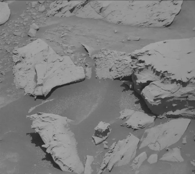 Sol 4443: Mast Camera (Mastcam)