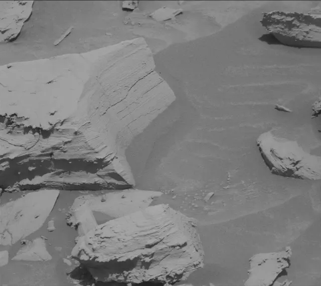 Sol 4443: Mast Camera (Mastcam)
