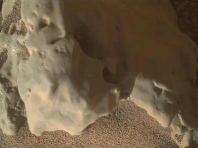 Sol 4443: Mars Hand Lens Imager (MAHLI)
