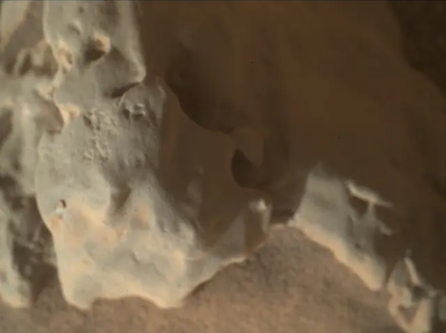 Sol 4443: Mars Hand Lens Imager (MAHLI)