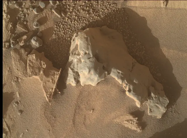 Sol 4443: Mars Hand Lens Imager (MAHLI)