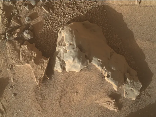 Sol 4443: Mars Hand Lens Imager (MAHLI)