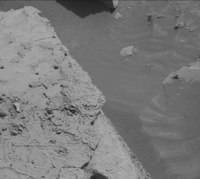 Sol 4446: Mast Camera (Mastcam)
