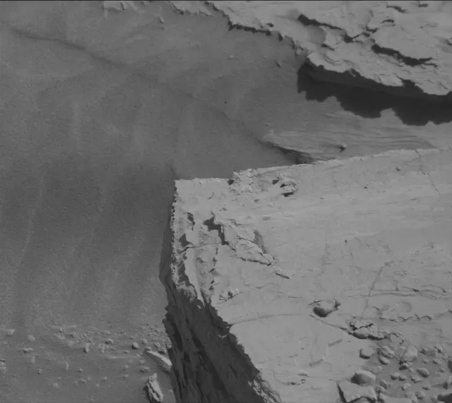 Sol 4446: Mast Camera (Mastcam)