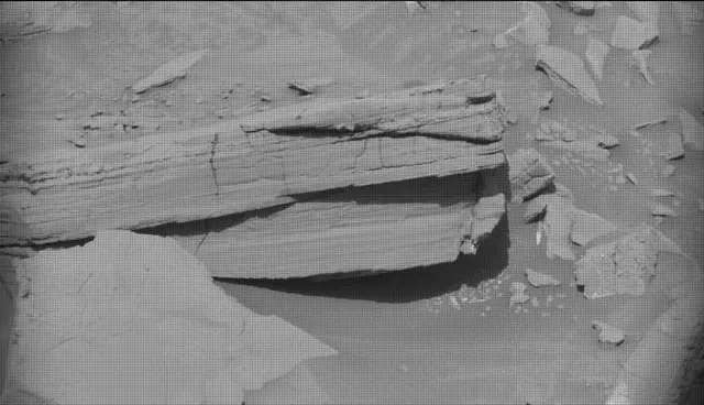 Sol 4449: Mast Camera (Mastcam)
