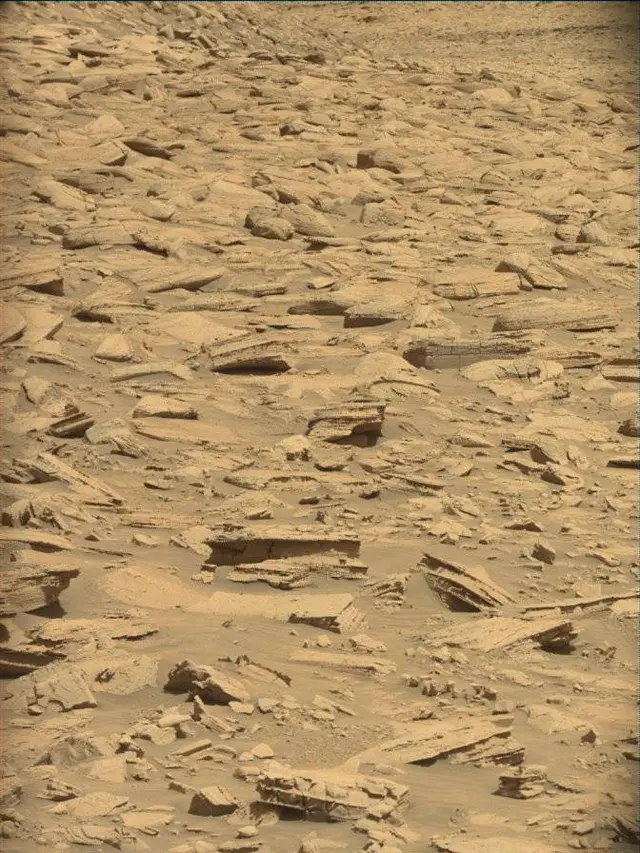 Sol 4449: Mast Camera (Mastcam)