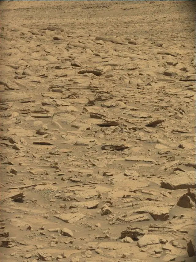 Sol 4449: Mast Camera (Mastcam)