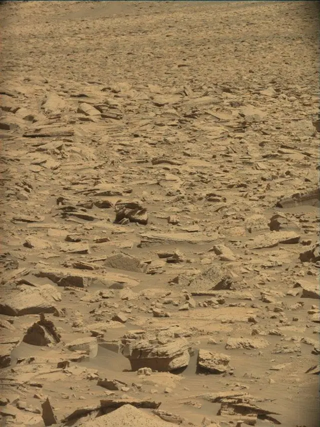 Sol 4449: Mast Camera (Mastcam)