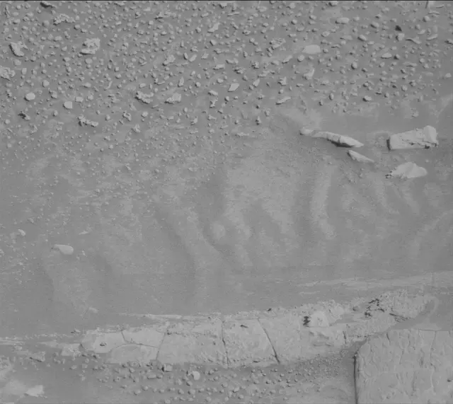Sol 4449: Mast Camera (Mastcam)